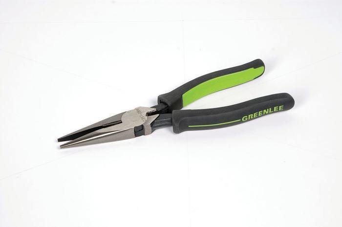 Klein Tools 7 5/16 in J203 Needle Nose Plier, Side Cutter Plastic Dipped  Handle J203-7