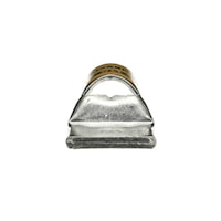 tab25630695843